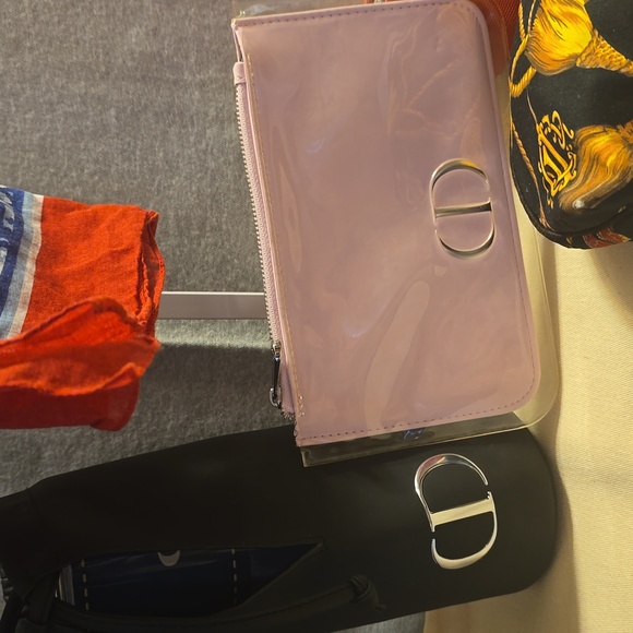 Dior Bundle Cosmetic Bag & Scarf - Picture 2 of 6
